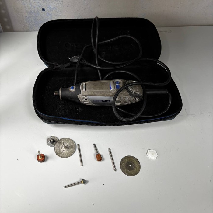 Гравер Dremel 3000