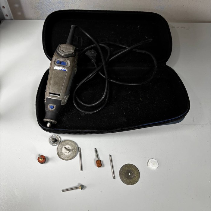 Гравер Dremel 3000
