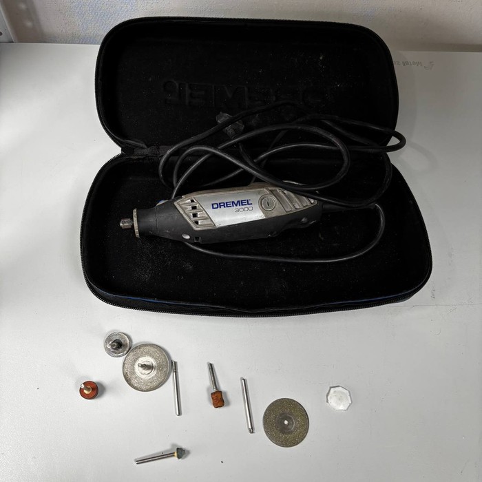Гравер Dremel 3000