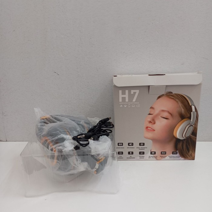 Наушники Wireless Headset MP3 IHI H7 wireless earphones