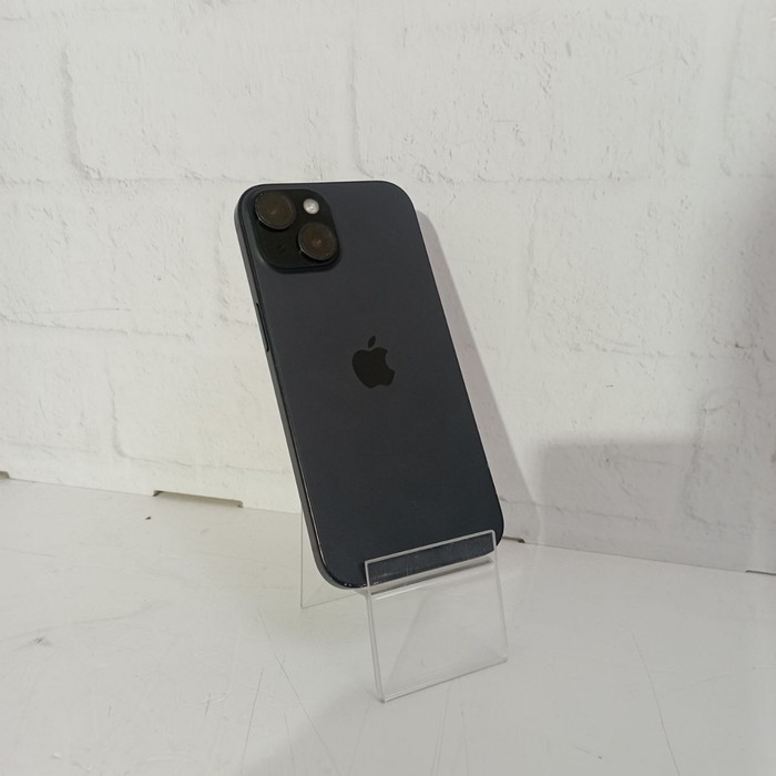 Смартфон Apple iPhone 15 6/128 Черный