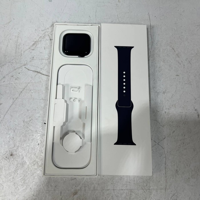 Смарт-часы Apple Watch Series SE Gen 2 2024