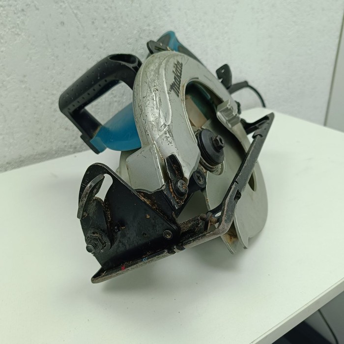 Циркулярная пила Makita 5477NB