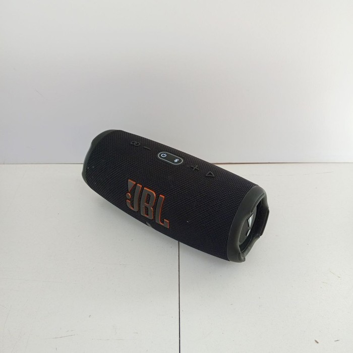 Портативная колонка JBL Charge 5