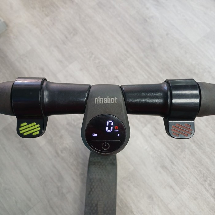 Электросамокат NineBot KickScooter E22
