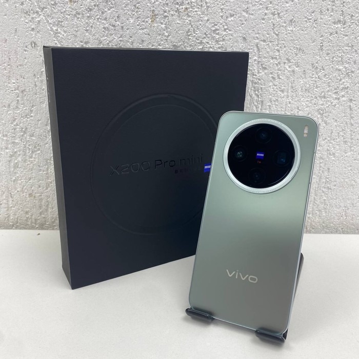 Смартфон vivo X200 Pro mini 12/256 Зелeный