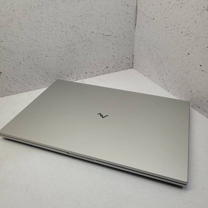 Ноутбук Maibenben MaiBook M