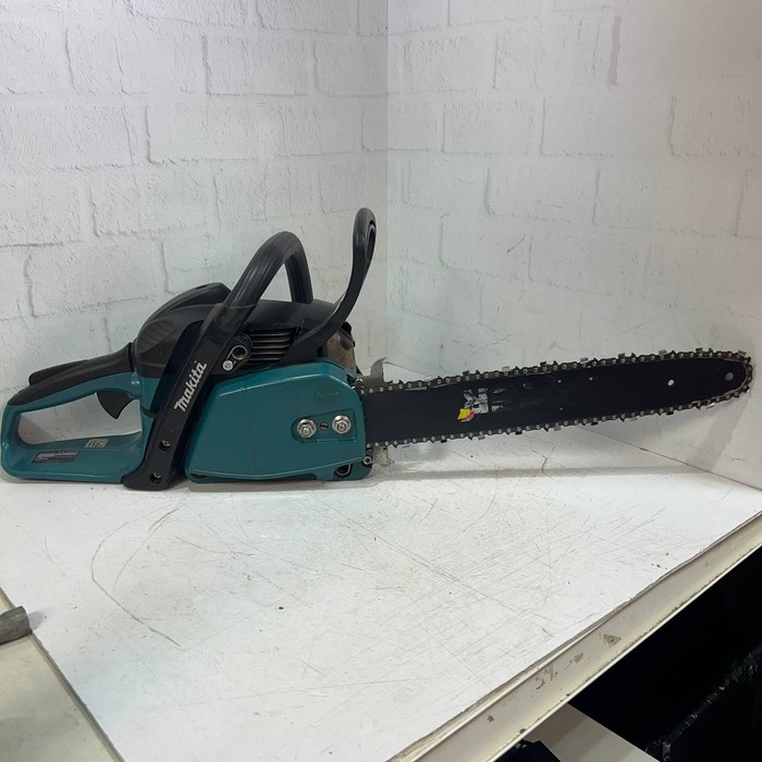 Бензопила Makita EA3202S