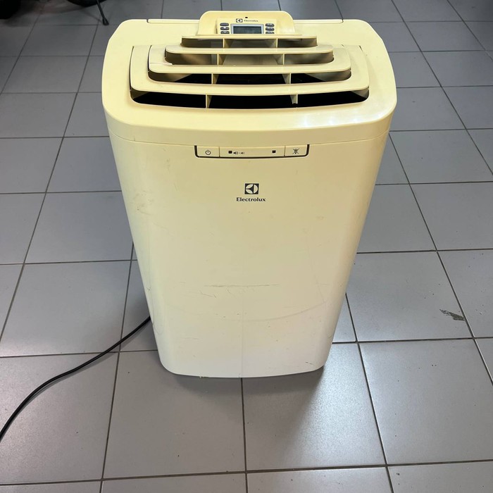 Кондиционер Electrolux EACM-10EW/TOP/N3_W