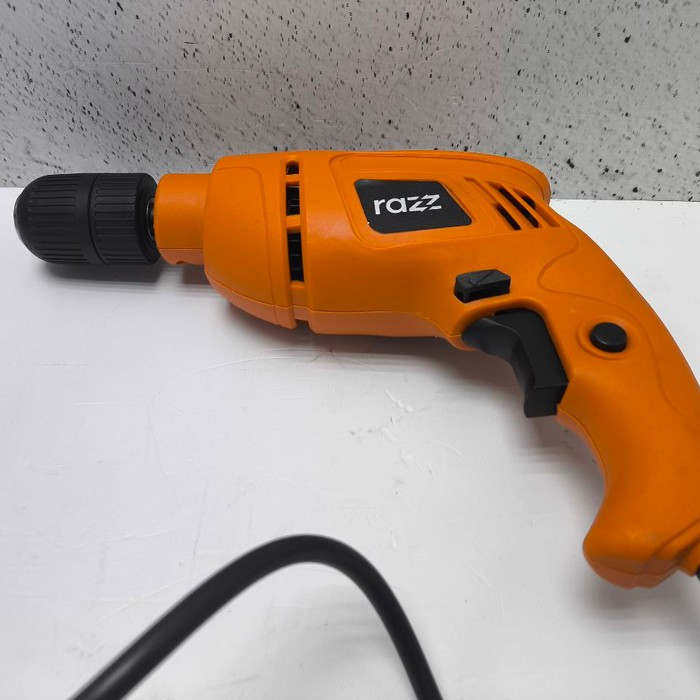 Дрель Razz DM-13E