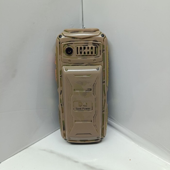 Кнопочный телефон BQ 2430 Tank Power
