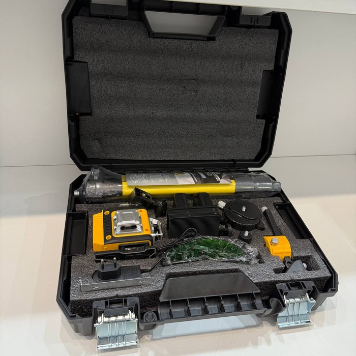 Лазерный уровень DeWALT 4D