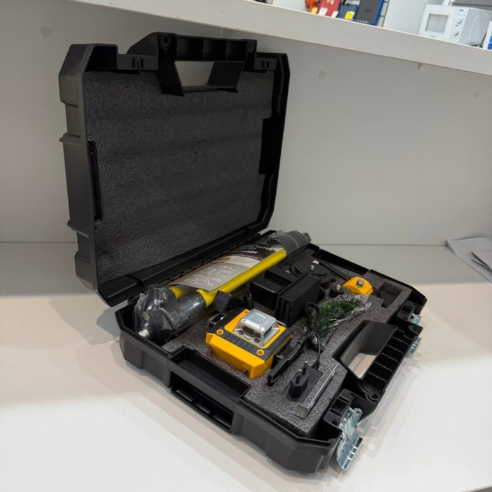 Лазерный уровень DeWALT 4D