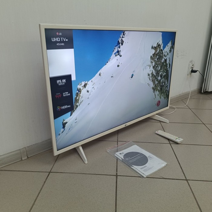 SMART-TV Телевизор LG 43UH619V белый