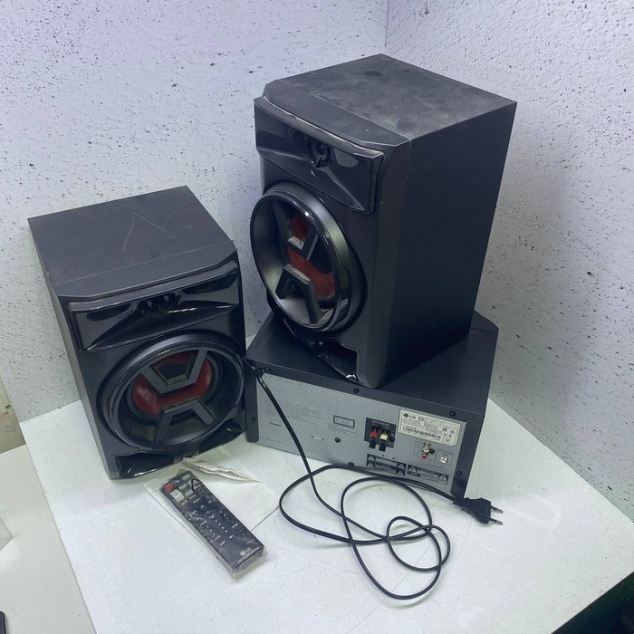 Портативная колонка LG CK43