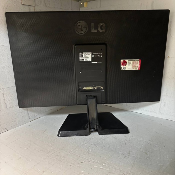 Монитор LG E2342T