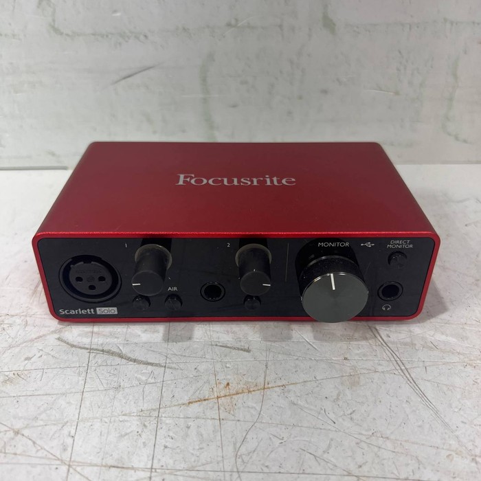 Звуковая карта Focusrite Scarlett Solo Studio 3rd Gen