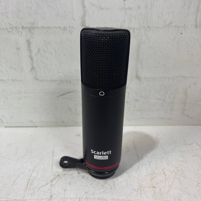 Звуковая карта Focusrite Scarlett Solo Studio 3rd Gen
