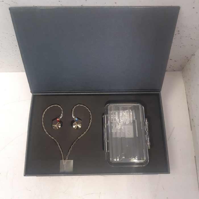 Наушники Fiio Fa7s