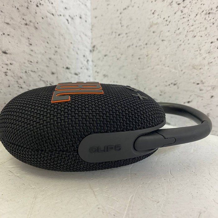 Портативная колонка JBL СLIP5