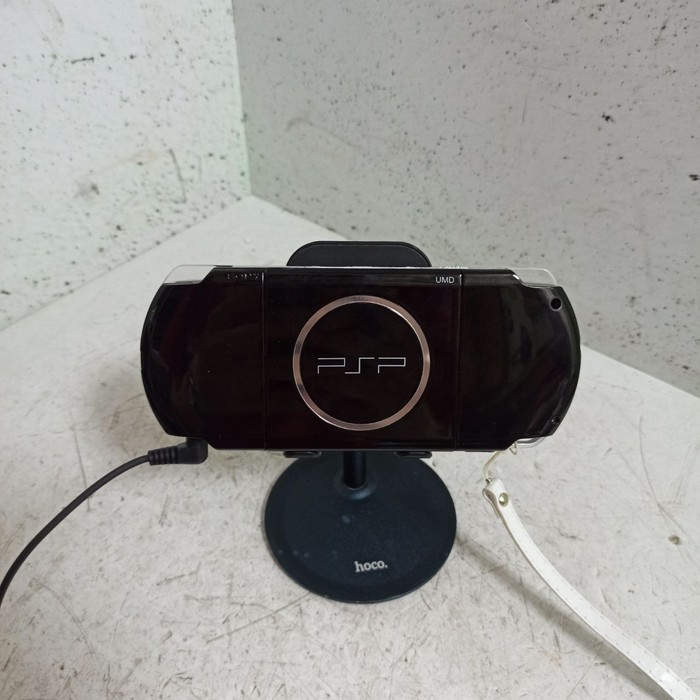 Игровая приставка Sony PSP3006
