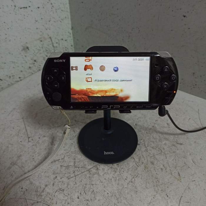 Игровая приставка Sony PSP3006