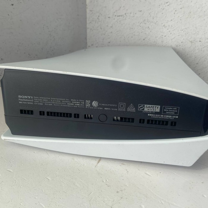 Игровая приставка Sony PlayStation 5 FAT 825 Гб