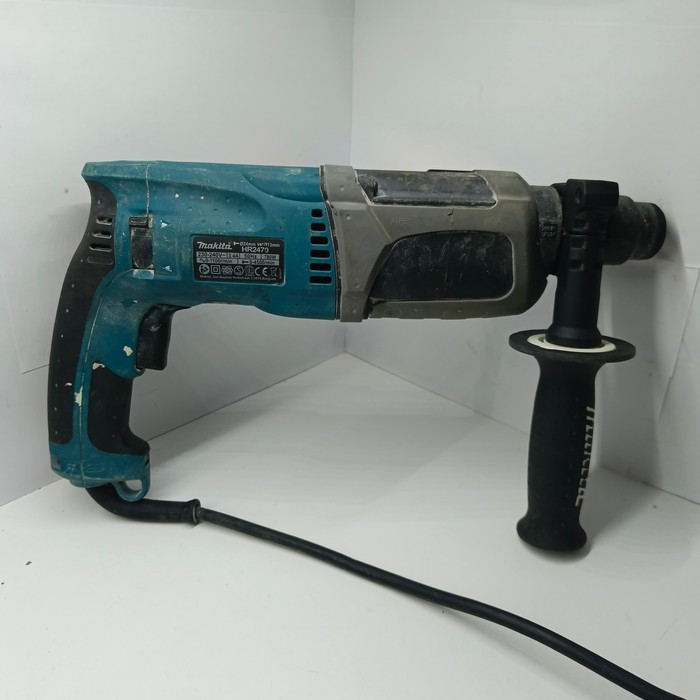 Перфоратор Makita HR2470