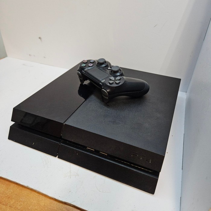 Игровая приставка Sony PlayStation 4 Fat 500 ГБ