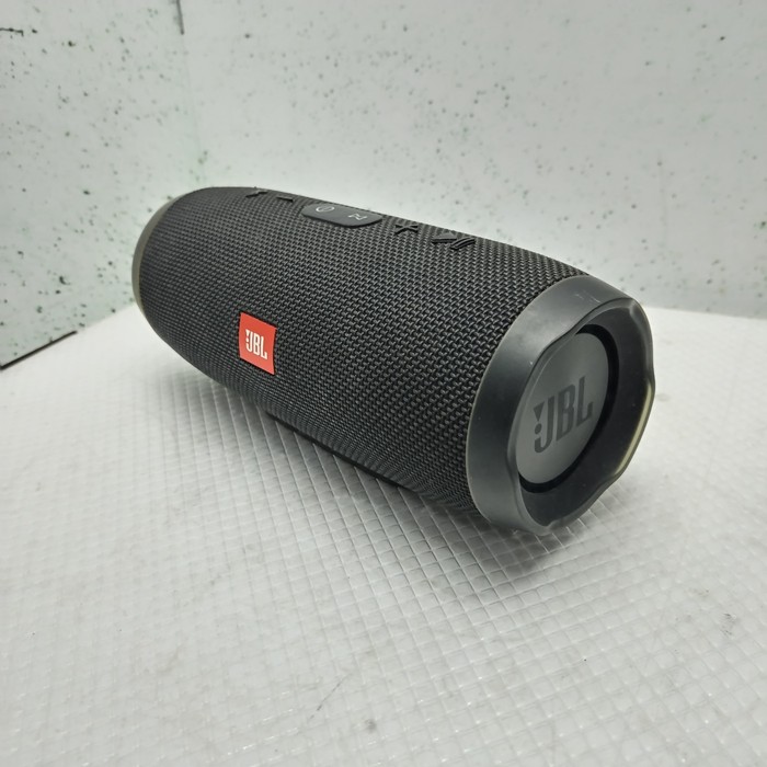 Портативная колонка JBL Charge 3