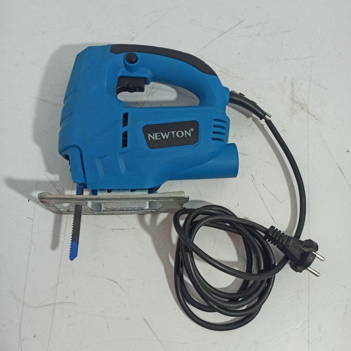 Электролобзик Newton NTL750A