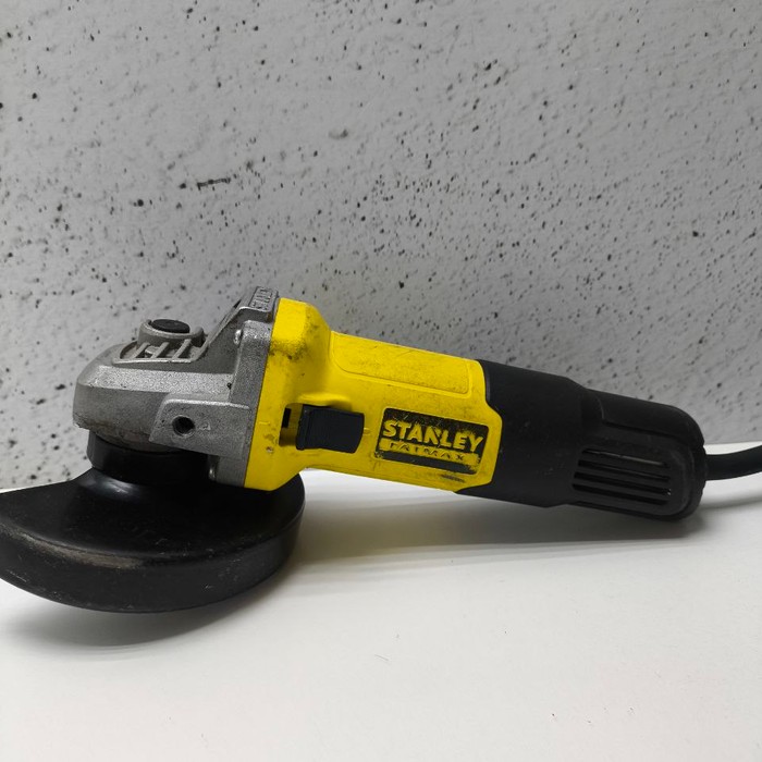 Болгарка Stanley FMEG725