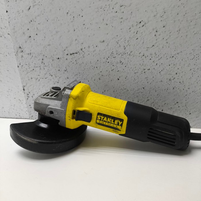 Болгарка Stanley FMEG725