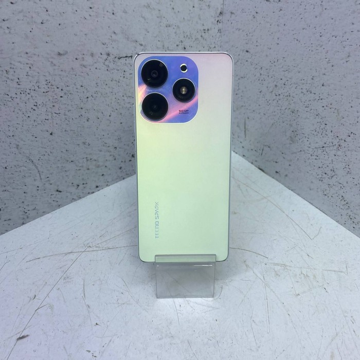 Смартфон Tecno Spark 10 Pro 6/128 Белый