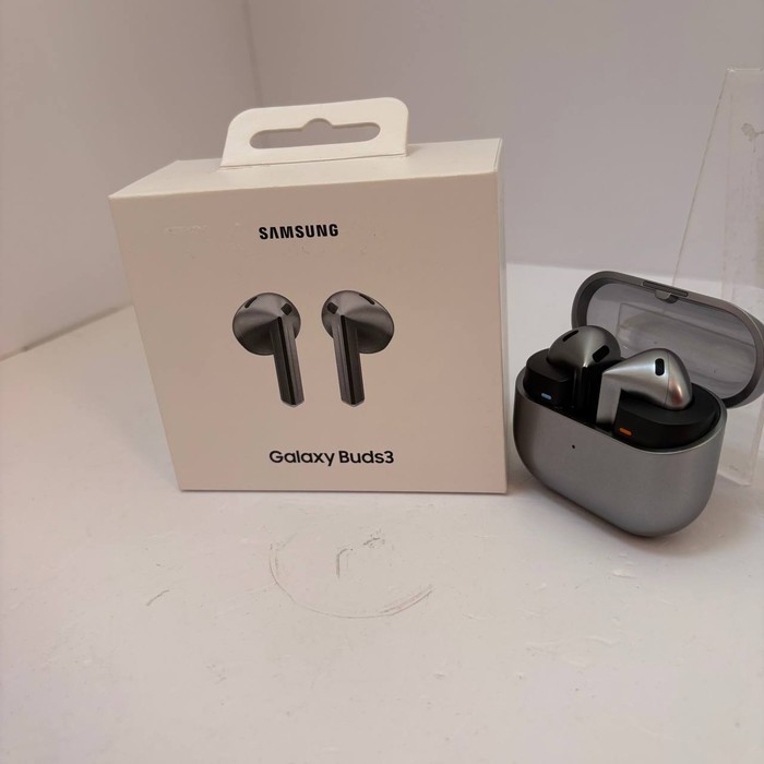 Беспроводные наушники Samsung Galaxy Buds 3