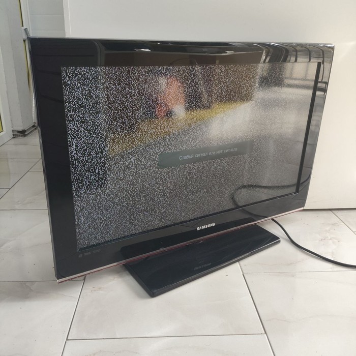 Телевизор Samsung LE32B530P7W