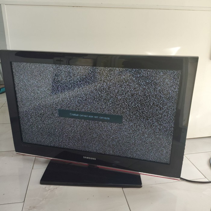 Телевизор Samsung LE32B530P7W