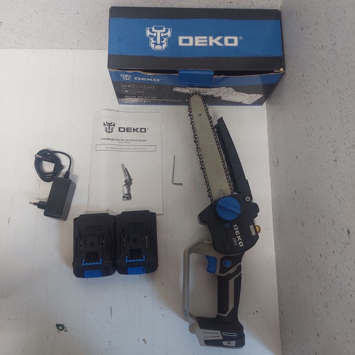 Электропила Deko DKCHS 20V