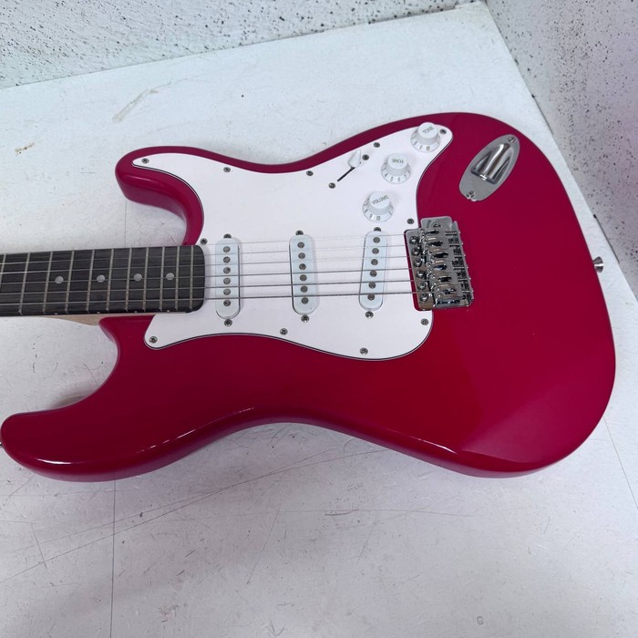 Гитара Stratocaster TST-045