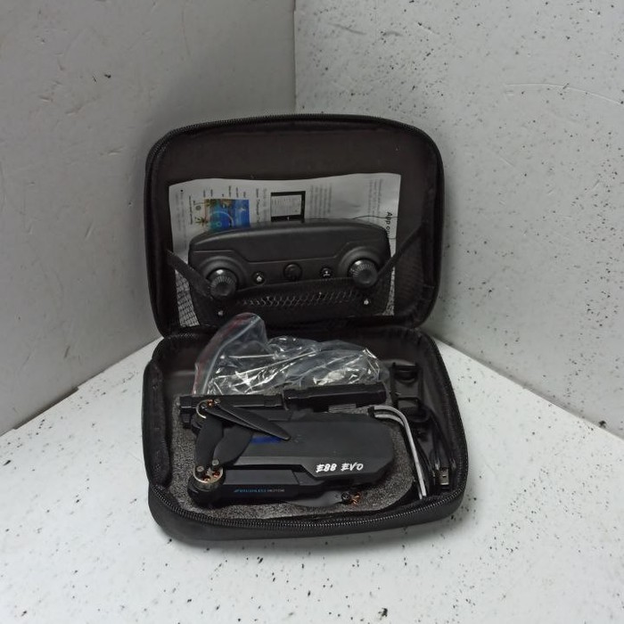 Квадрокоптер EVO E88