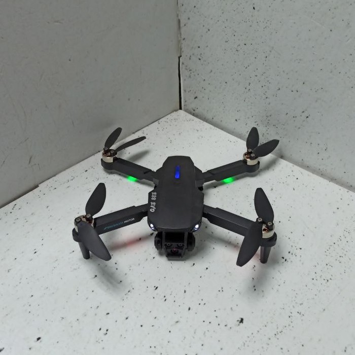 Квадрокоптер EVO E88