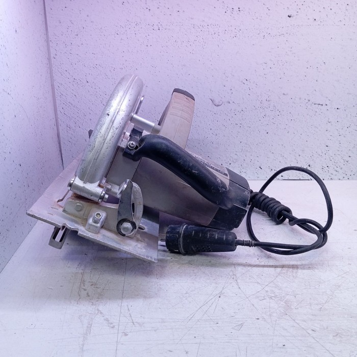 Циркулярная пила Интерскол ДП-210/1900М