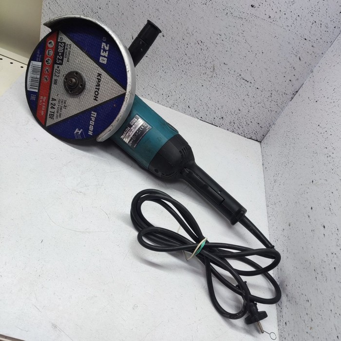 Болгарка Makita 9069