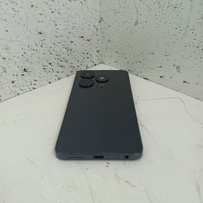 Смартфон Tecno Spark Go 2024 4/64 Черный