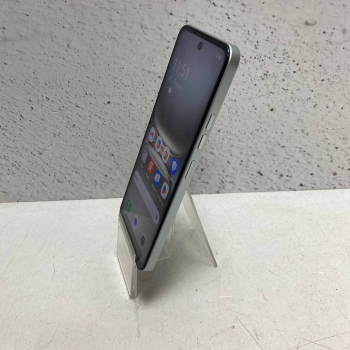 Смартфон Tecno Spark GO 2 3/64 Белый