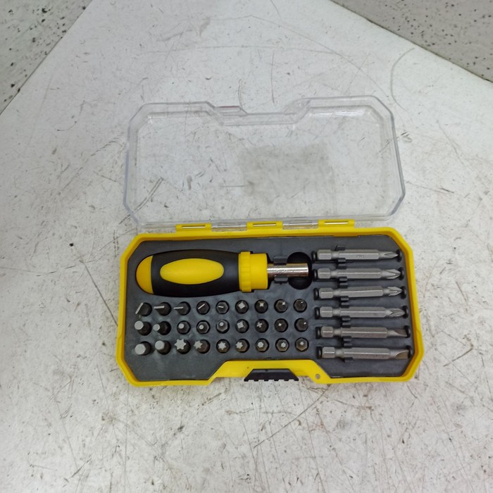 Набор инструментов (малый) MASTER HAND 36 пред