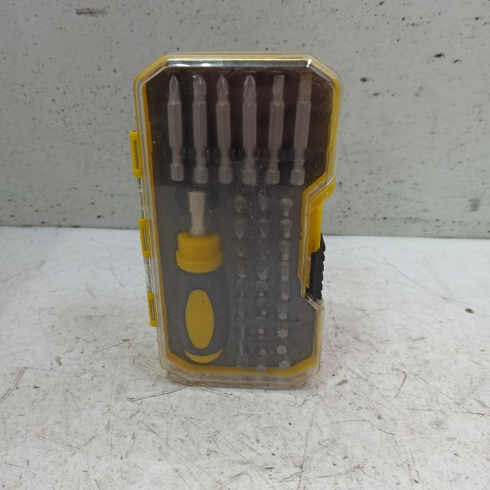 Набор инструментов (малый) MASTER HAND 36 пред