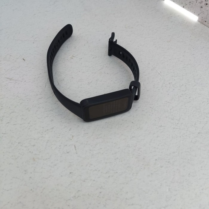 Смарт-часы Huawei Band 8