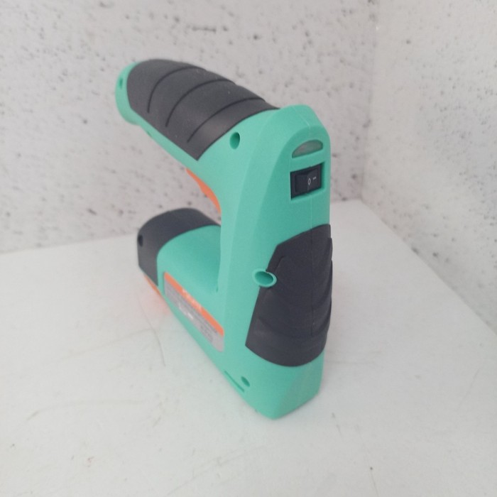 Строительный степлер Sturm! CET1201