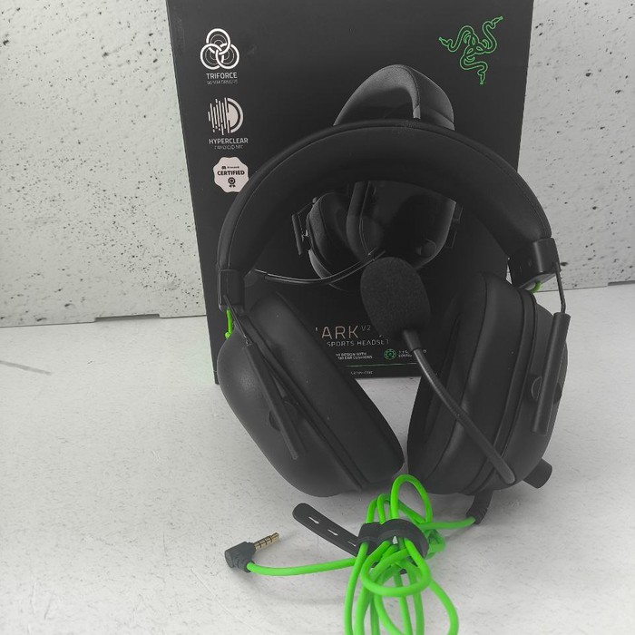 Наушники Razer BlackShark V2